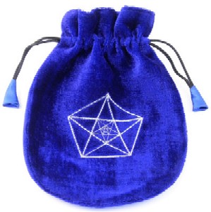 Tuotekuva: Kolme pentagrammia -tarotkorttipussi Tuotekuva: Kolme pentagrammia -tarotkorttipussi